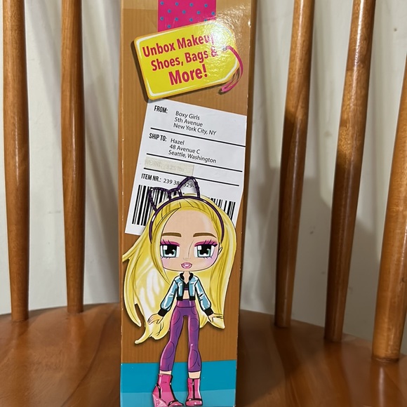 Boxy Girls Doll Hazel. Season 2 Fashion Doll with 5 Online Packages to unbox. - Picture 3 of 5